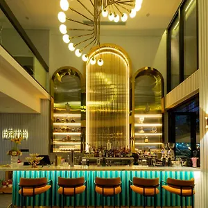 Pama Boutique & Bistro Отель Дананг